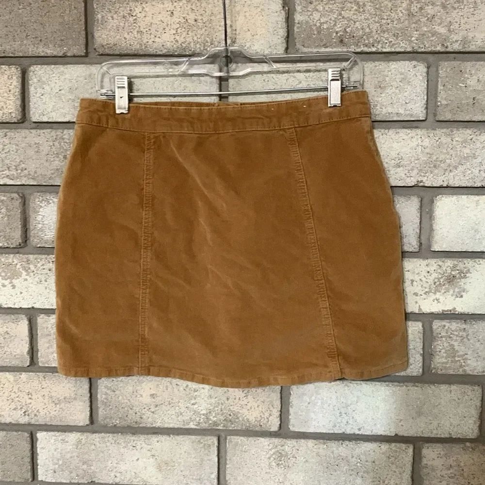 3for$20 skirt medium - Picture 2 of 3
